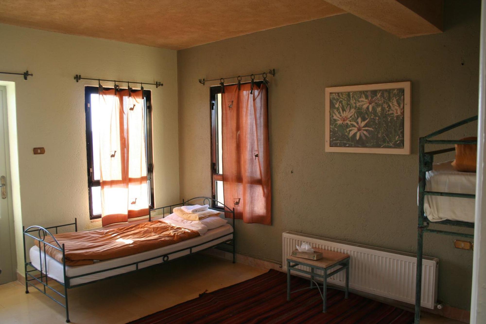 Dana Guesthouse Exterior photo